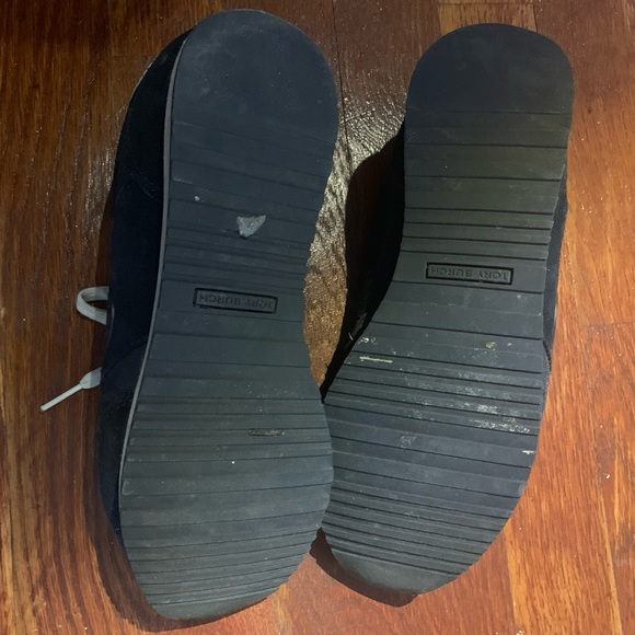 Tory Burch Rubber Logo Suede Trainers - Picture 7 of 7